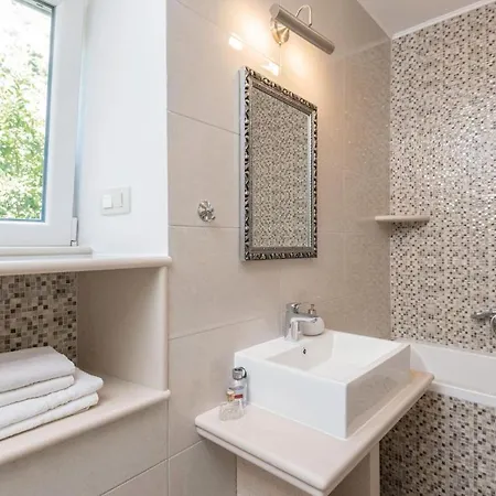 Pet Friendly In With House Sea View Holiday home
